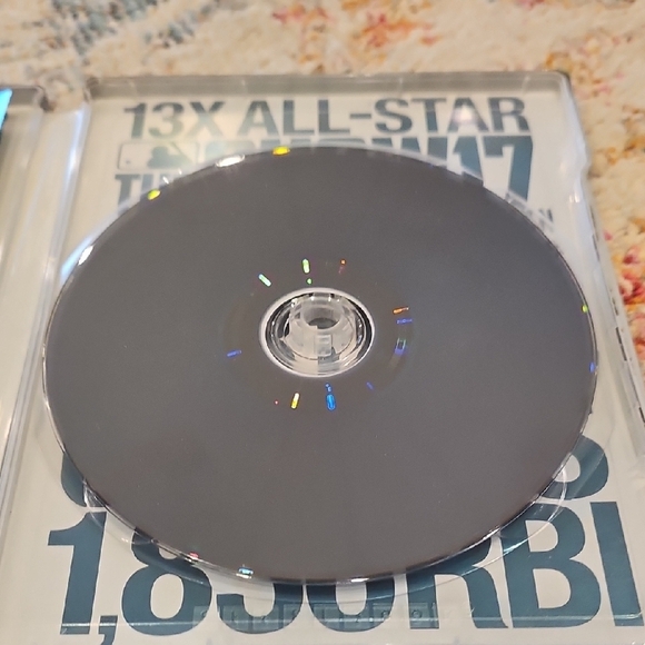 MLB The Show 17 MVP Edition for PS4 - Picture 4 of 4